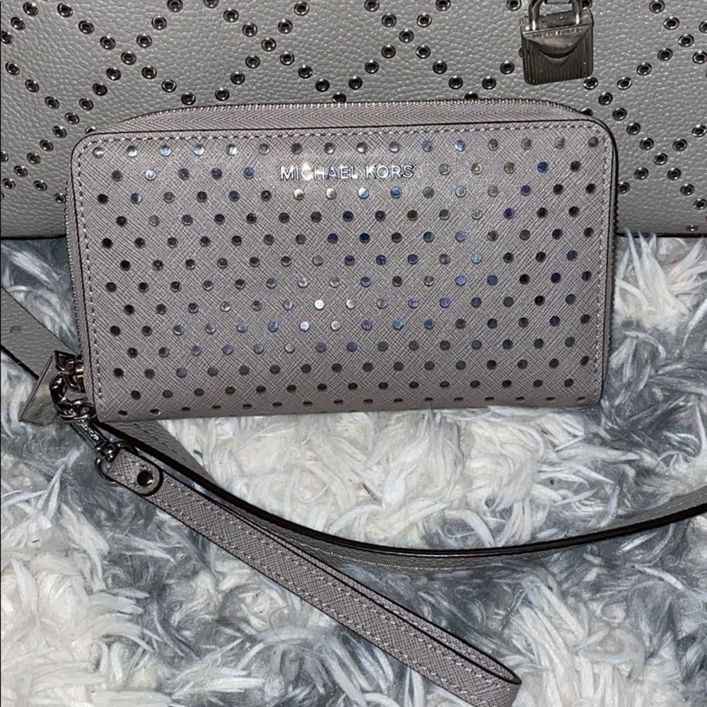 Michael Kors wallet/wristlet